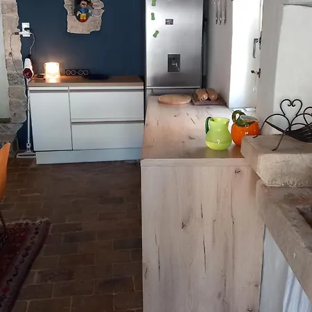 Дом отдыха Bergerie De Charme Pour Escapade Romantique Au Pied Du Mont Bouquet Seynes